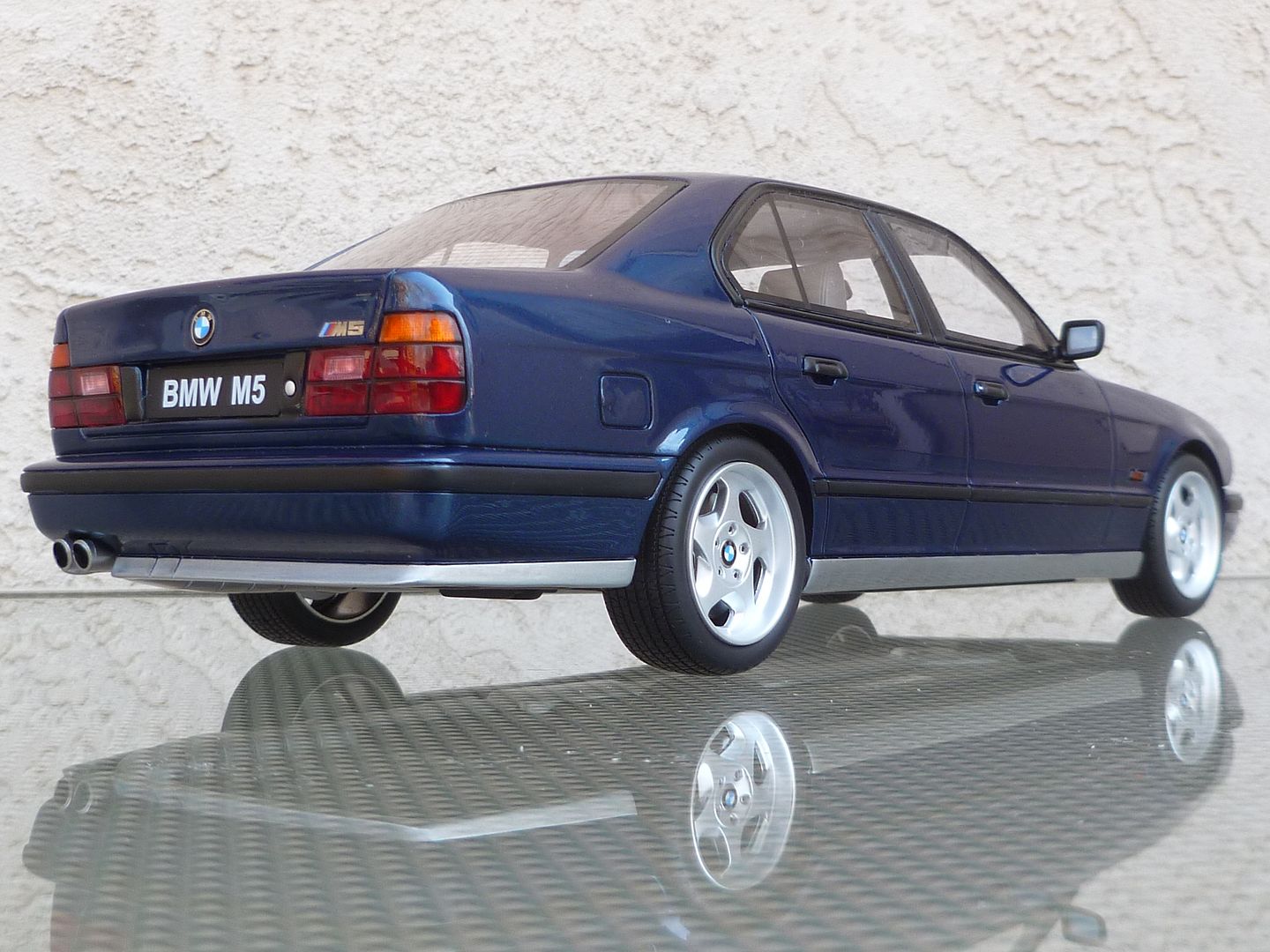 e39 m5 diecast